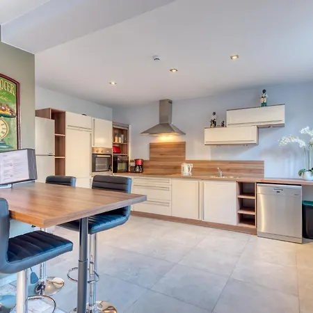 De La Cascade Holiday home *
