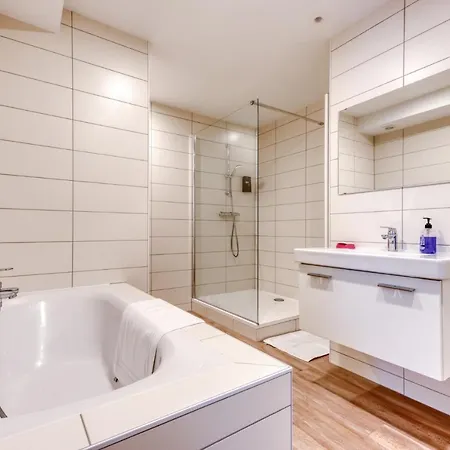 De La Cascade Holiday home *